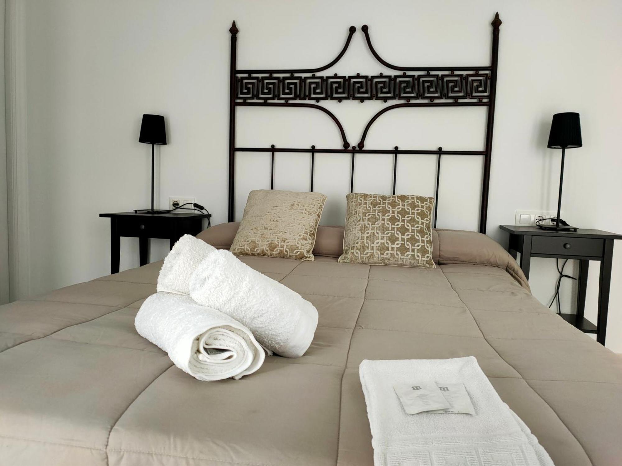 Apartamentos San Pedro Cordova Esterno foto